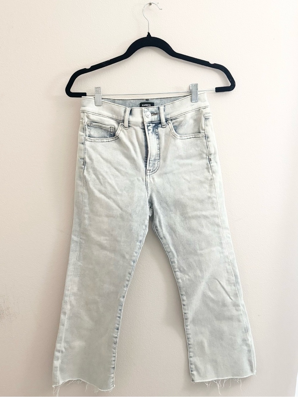 5/$15 🩷 MUST BUNDLE Express High-Rise Crop Straight Jeans in Light Wash